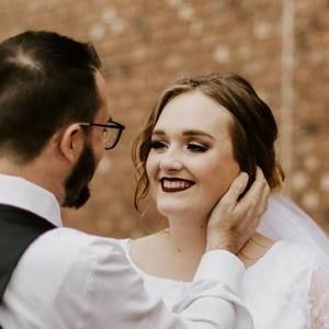 Meet your Posher, Carissa